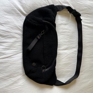Lululemon Black Fleece Crossbody Sling Bag